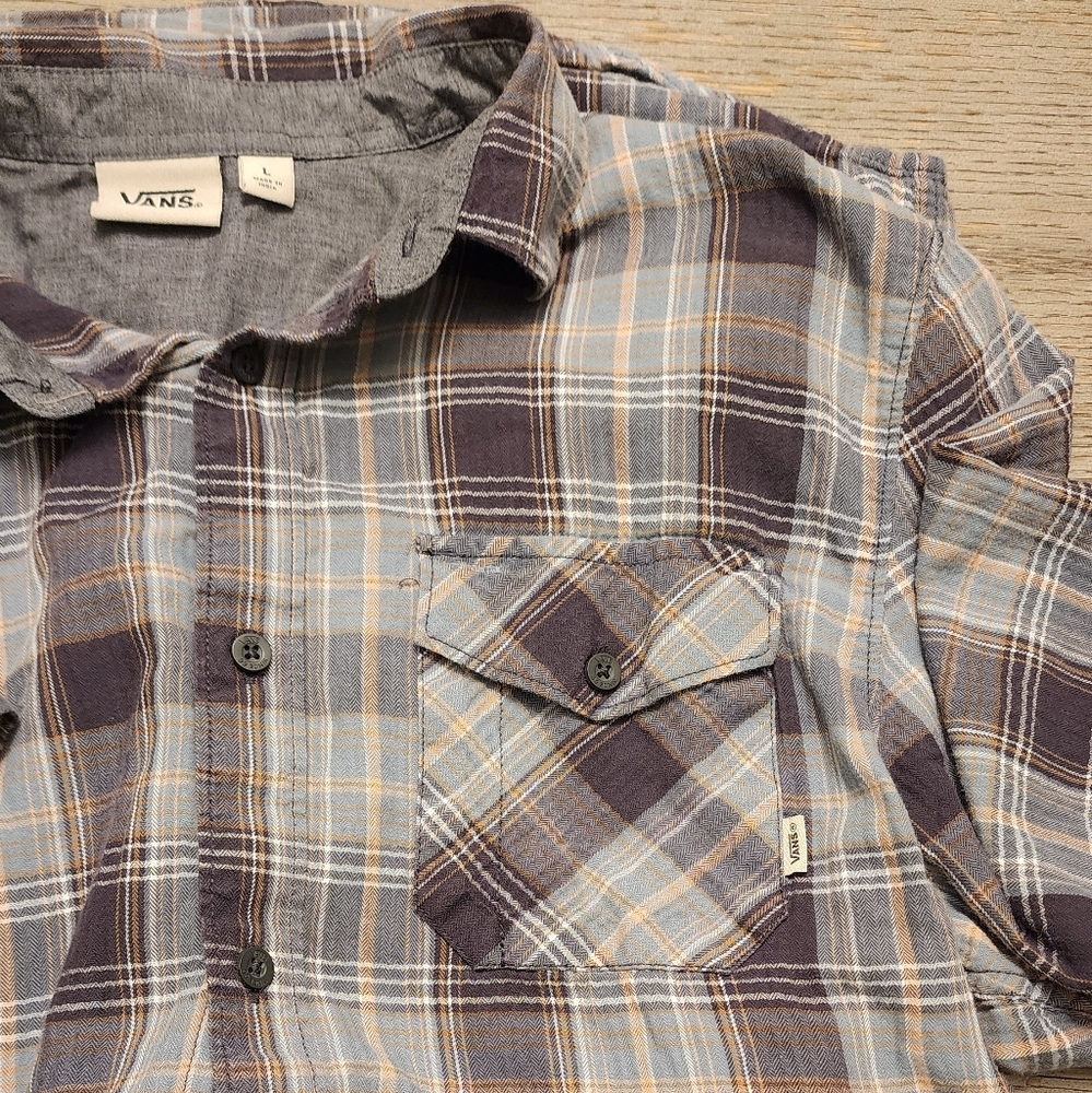 Vans Men's plaid button-up shirt